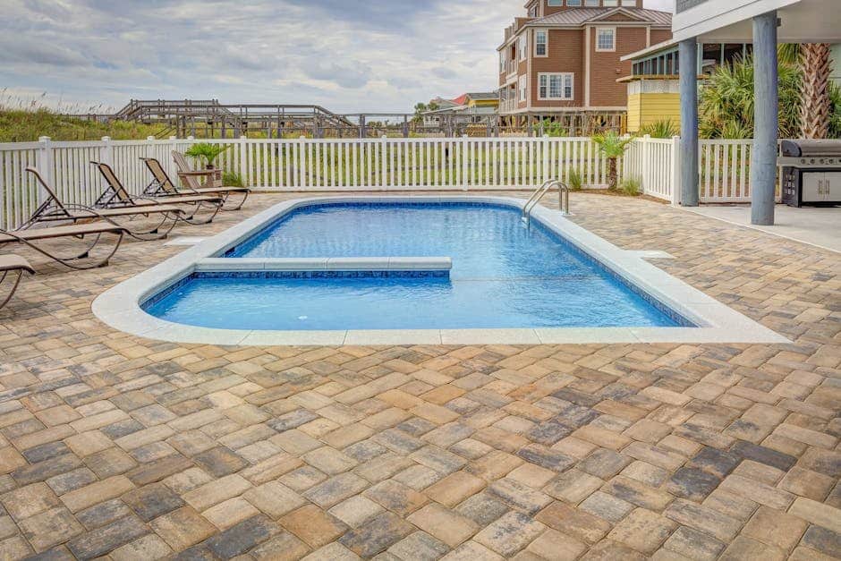 Discover the Best Inground Pool Liners: Unique Designs & Durable Materials